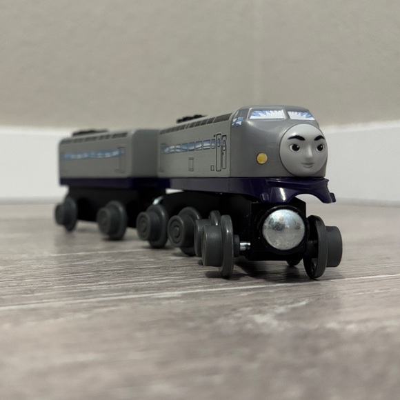 HTF 2022 Wooden Kenji with Tender - Picture 2 of 8